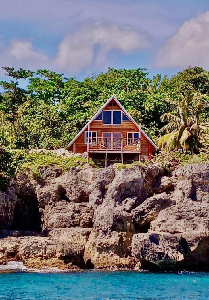 Real Jamaica - 5 Right Beside The Sea Holiday home Oracabessa